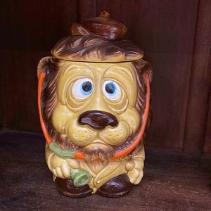 JAPAN made lion with stethoscope cookie jar nurse doctor veterinarian medic